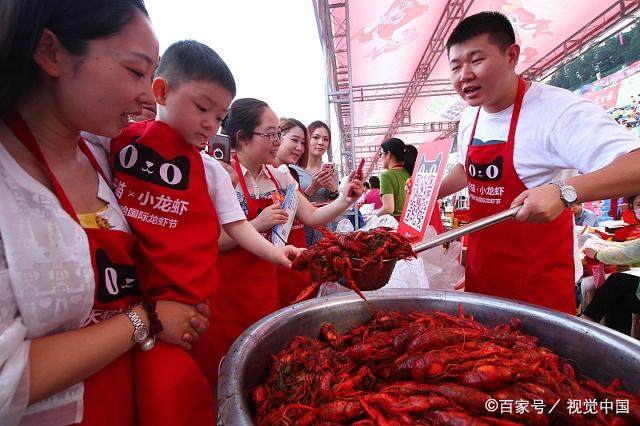 十三香小龙虾的正宗做法不放啤酒,十三香小龙虾特色做法色香味俱全