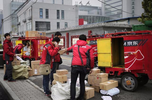 京东快递员一般工资多少,京东快递员月入8w