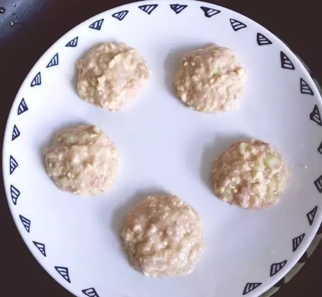 新生儿补铁和dha要补到什么时候 (宝宝补铁不吃vc多长时间能补上血)