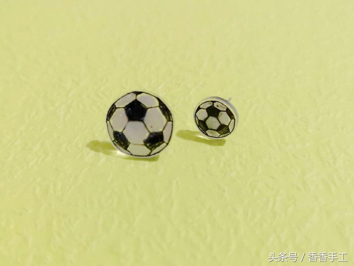 热缩片耳钉制作,热缩片做耳钉教程手绘