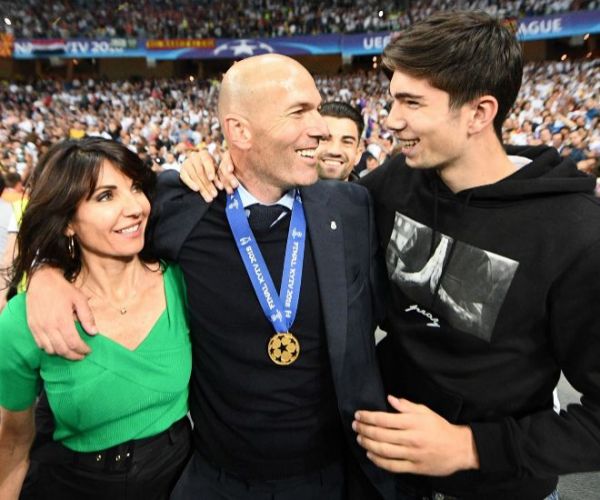 齐达内21年告别仪式,齐达内为何卸任皇马主教练