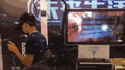 杭州人对未来的好奇心彻底爆发！10多万人在江边“看到了未来”！