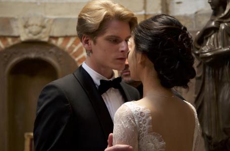 《暮光巴黎》百度云网盘资源BD「中英双字」完整版版在线观看