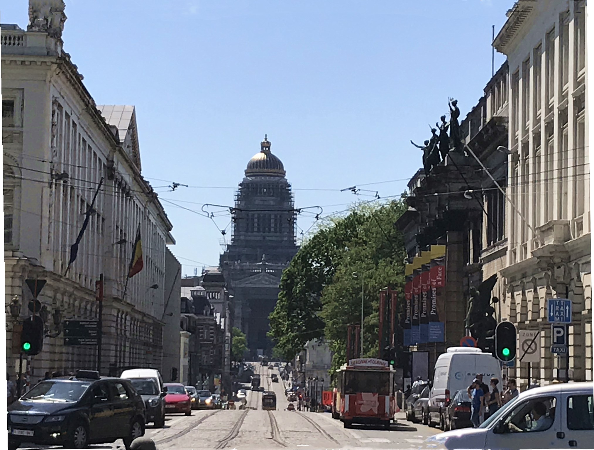 春天里走进比利时布鲁塞尔 (布鲁塞尔艺术山皇家广场)