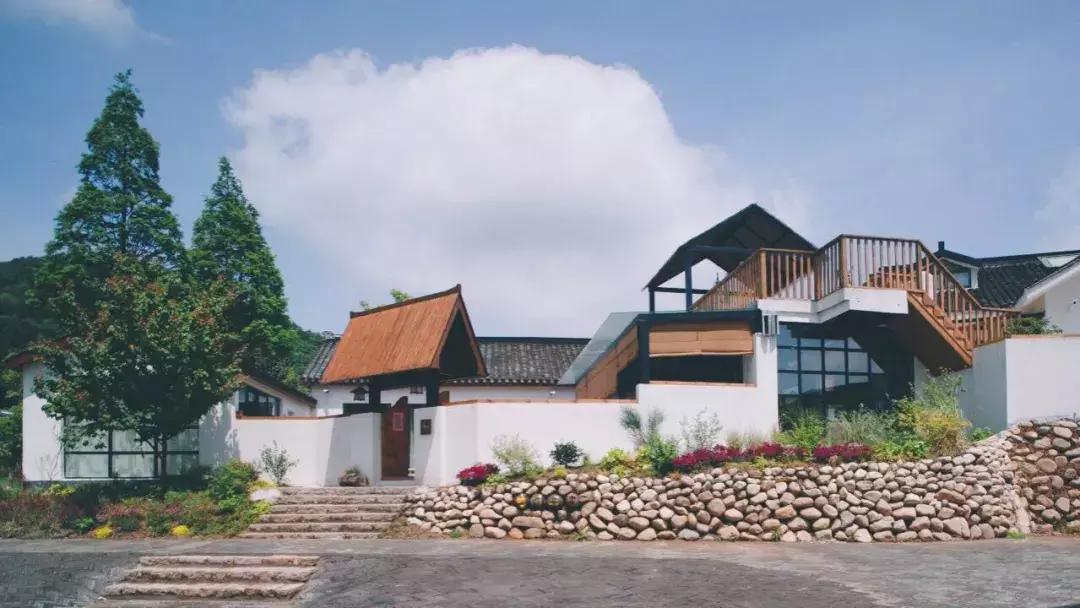 南京20分钟车程外的不老村，咖啡屋、书吧、酒吧，周末度假好去处