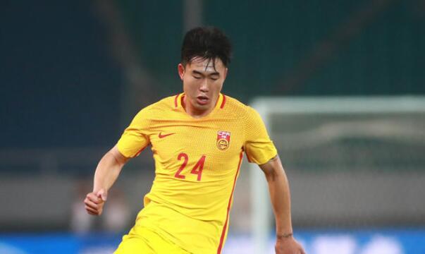 里皮看走眼了？U23当红炸子鸡上场比老将都多，却连犯低级错误