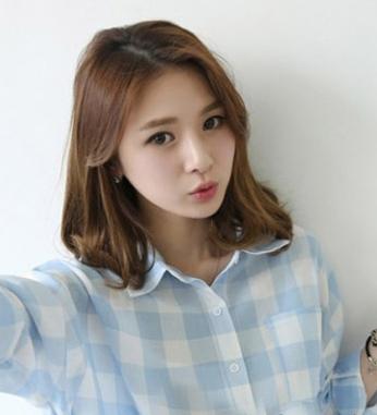 比较酷的发型中长发层次感,有层次感的中长发发型推荐