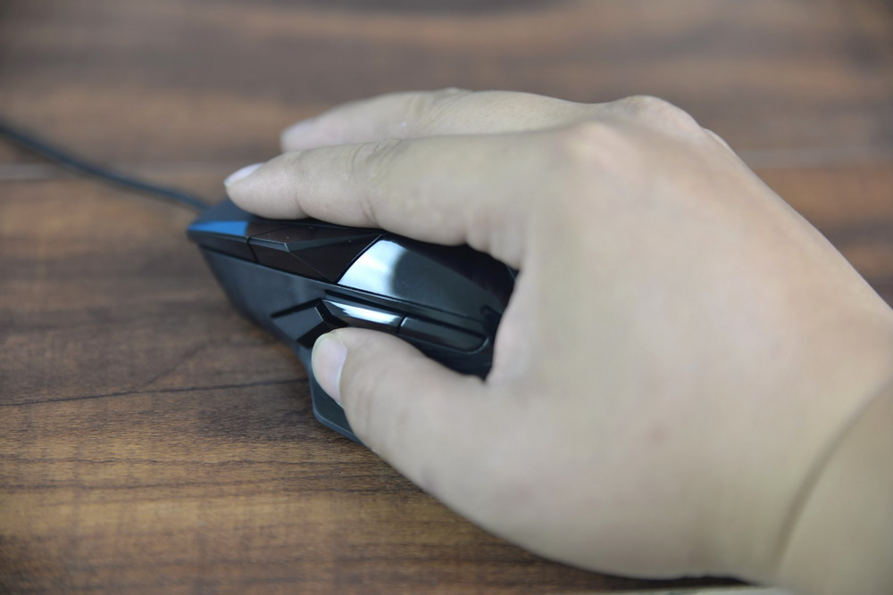 雷柏vt900鼠标总失灵,雷柏鼠标vt960用来办公的体验