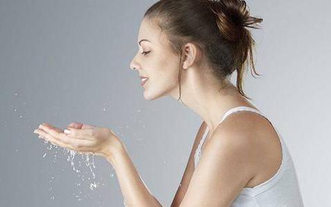 脸上角质层薄经常脸红怎么治,角质层薄弱脸红用什么甘油比较好