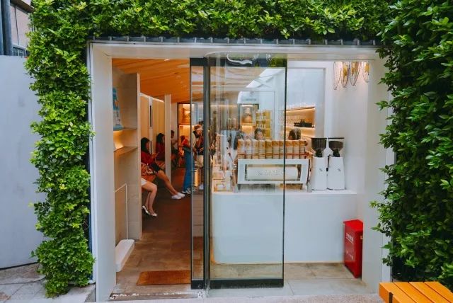 arabica西班牙拿铁冰的还是热的,arabica拿铁