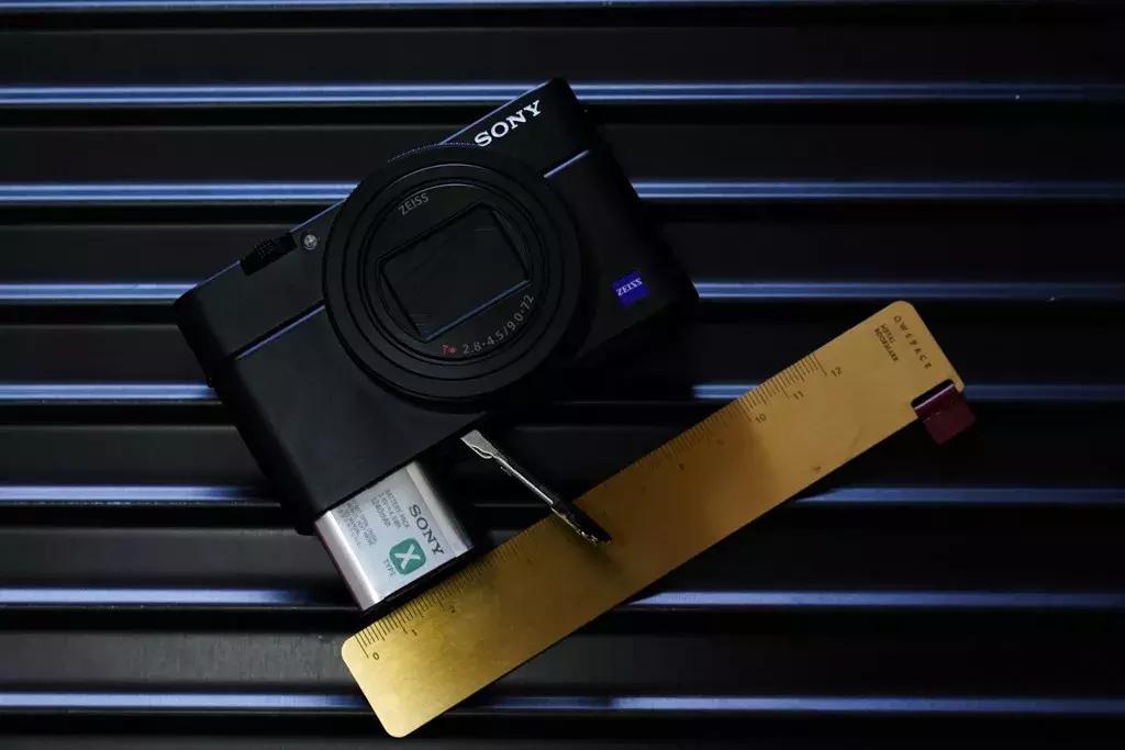 索尼dsc-rx100m6黑卡6代数码相机,索尼黑卡rx100m5a评测