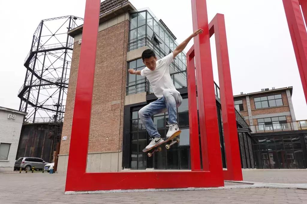 这就是最好的口袋机索尼黑卡RX100M6首发评测