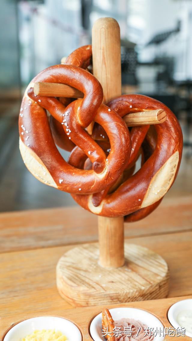 爽爆了！CBD如意湖畔世界杯免费看！啤酒、音乐一个不能少！