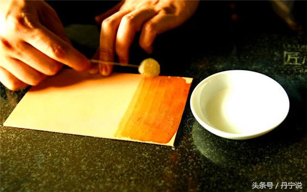 请别笑我没钱,只能从小小钥匙扣皮具开始“养牛”