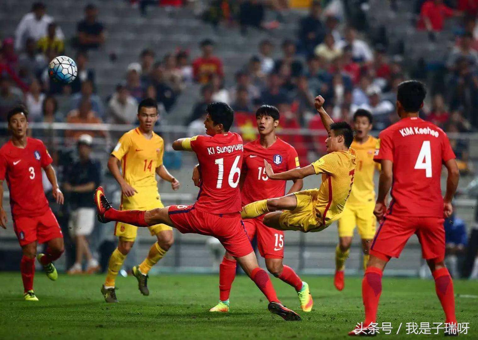 韩国男足踢球爆发冲突,中韩男足赛后球迷起冲突