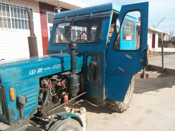 农民哥拖拉机,一台拖拉机一年能挣多少钱