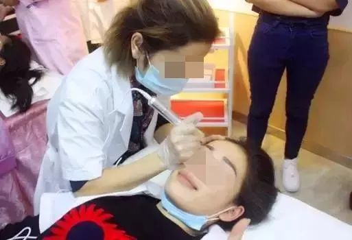 20岁女孩同时感染艾滋梅毒,女子感染艾滋病梅毒