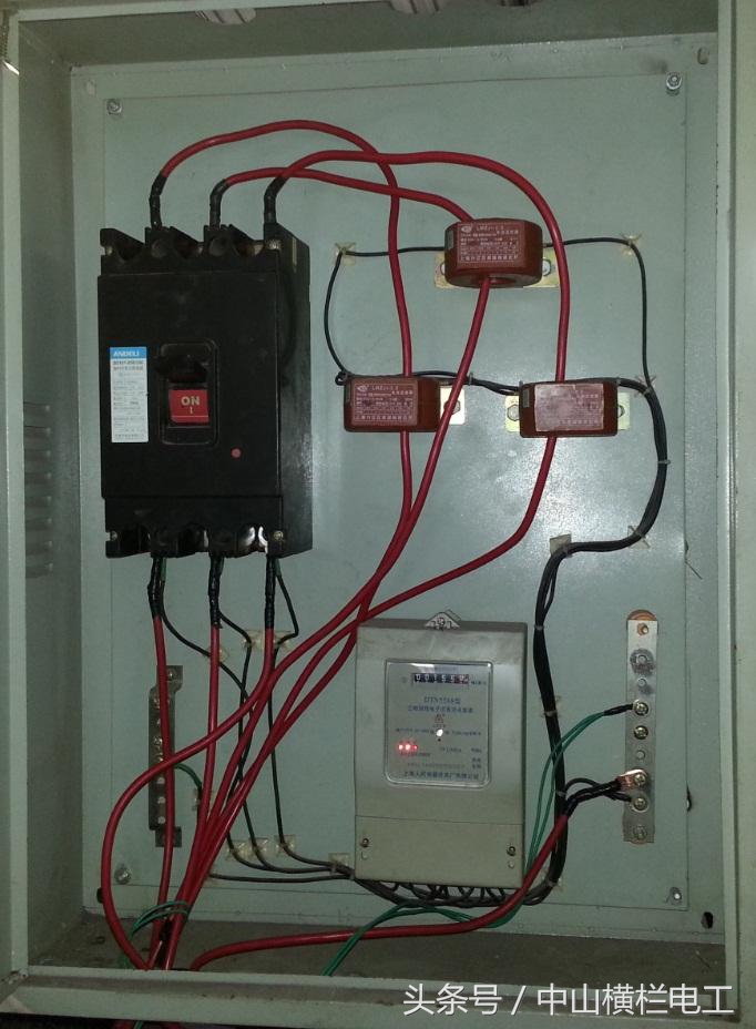 直通式电表和互感式电表怎么区别,互感式电表两个端子可以随便接吗