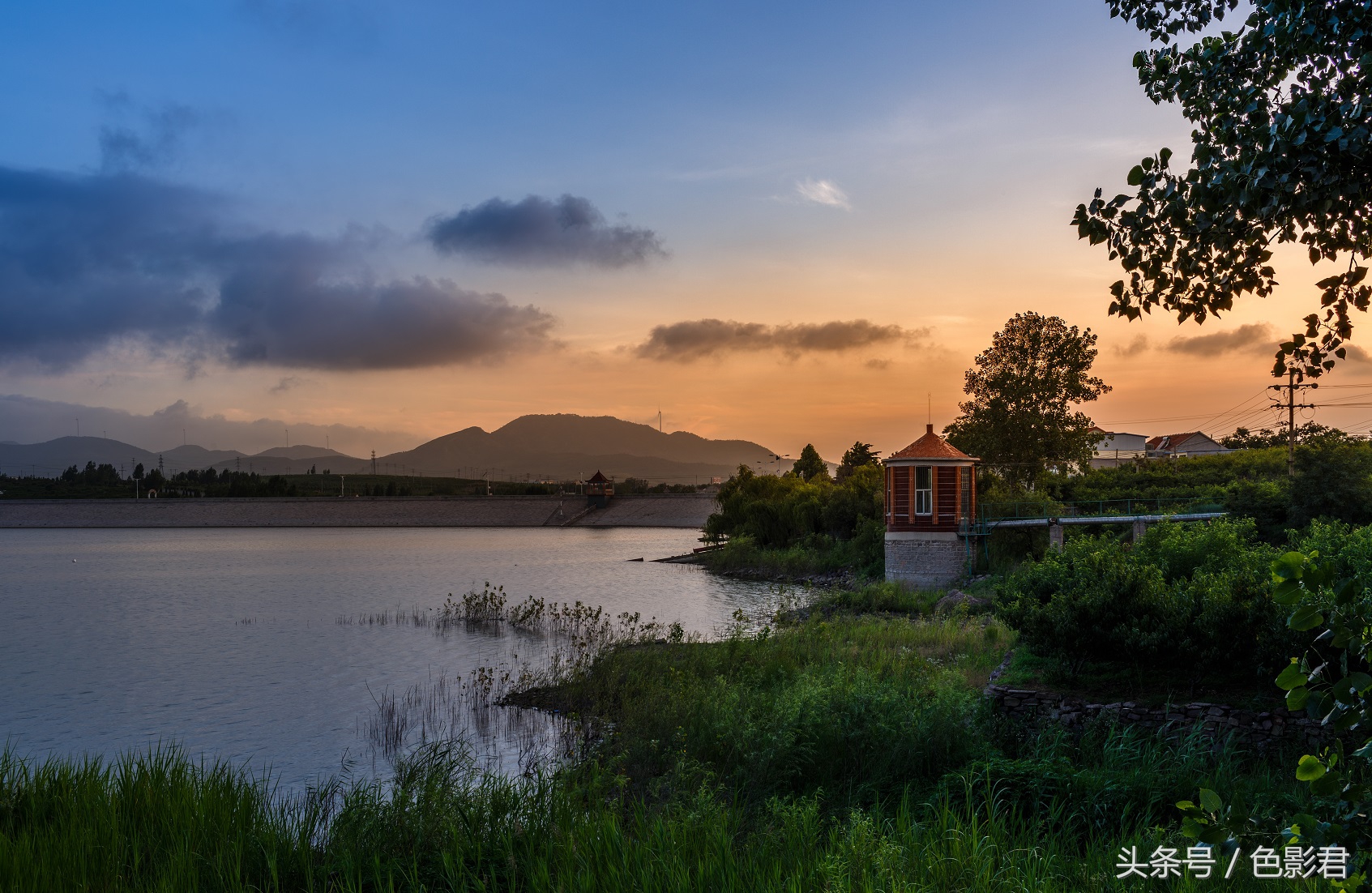 佳能24-70f4和24-105f4哪个好,佳能最新款镜头推荐哪款