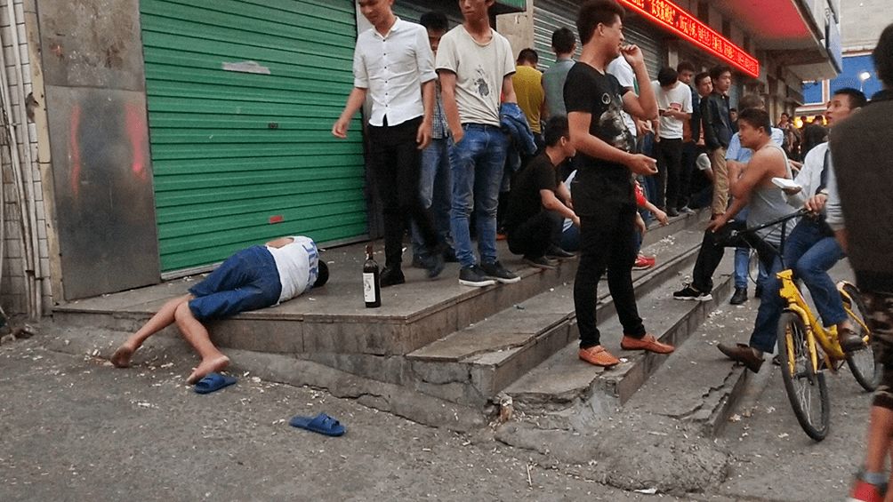 人们上网都在干些什么事情,不会上网的人都在做什么