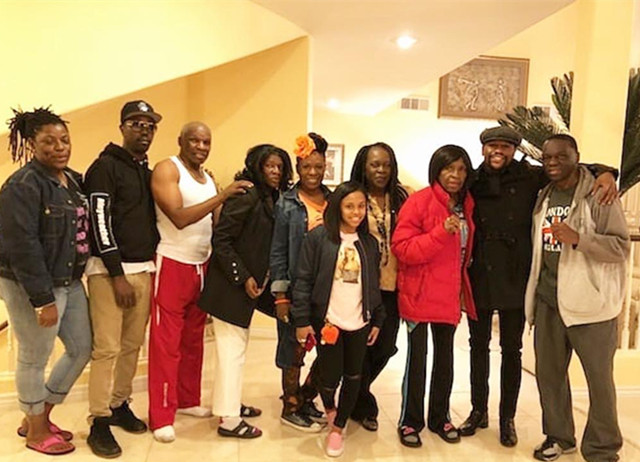 拳王和他的家人,拳王梅威瑟和父亲