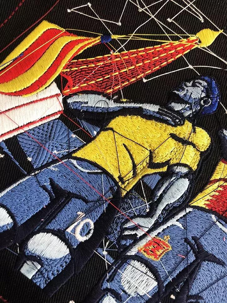 他用500小时「绣」出了一场世界杯