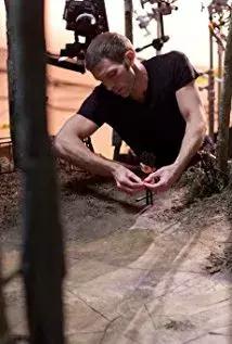 不好好工作就得回家继承家产的人,不努力工作要回去继承家产