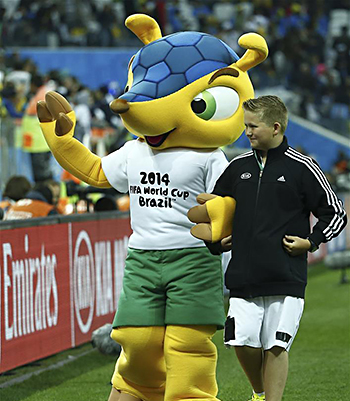 2018年世界杯吉祥物狼,从雄狮开始进化