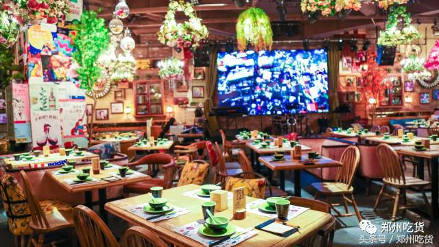 一家藏在郑州里的世外桃源，来这看世界杯没错！