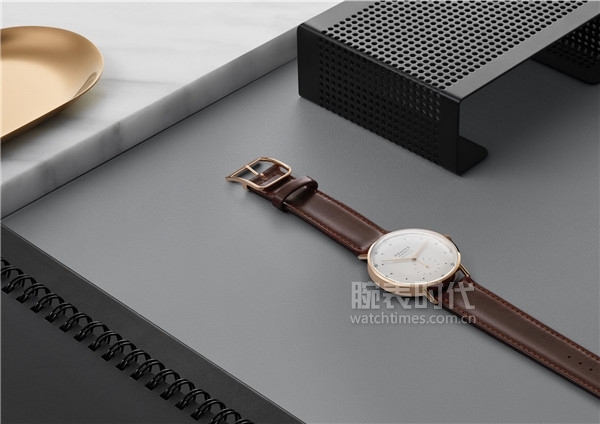 夏天适合戴橡胶表带吗,智能手表配金属表带还是皮表带