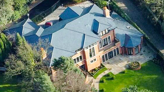 c罗豪宅vs梅西豪宅,c罗与梅西的豪宅谁更牛