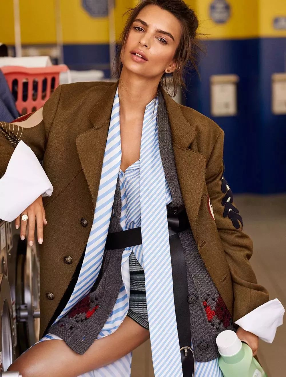 涓栫晫绗竴韬潗濂藉コ妯$壒,涓栫晫韬潗绗竴妯$壒