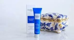 范冰冰豪华化妆台,范冰冰的化妆柜里有什么