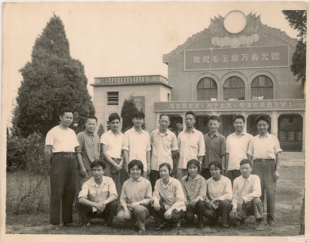 常人的情怀和伟人的胸怀,缅怀滇红开创者冯绍裘先生