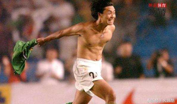 「逍遥侃球」看球是一种生活方式三好青年都看球