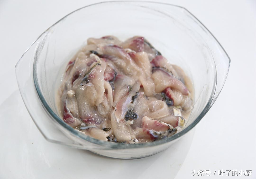 水煮鱼怎么去腥味怎么腌制,水煮鱼如何处理鱼片