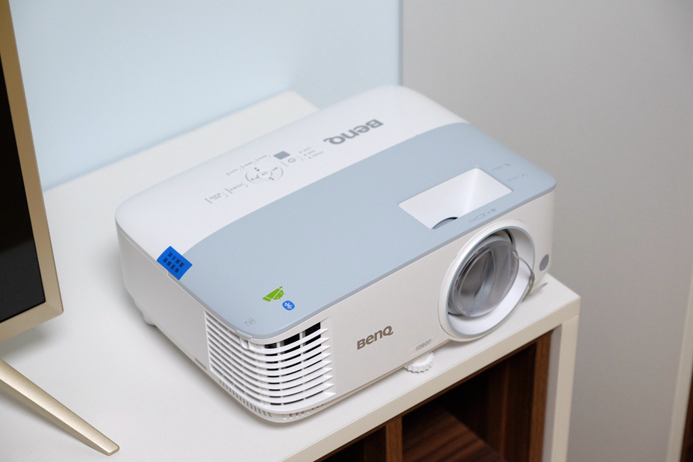 明基投影机i705升级,明基2k旗舰投影机