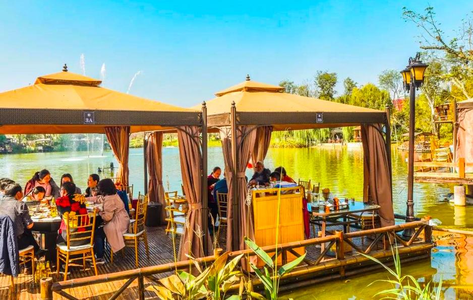 成都沸腾小镇繁花似锦,成都天府新区沸腾小镇