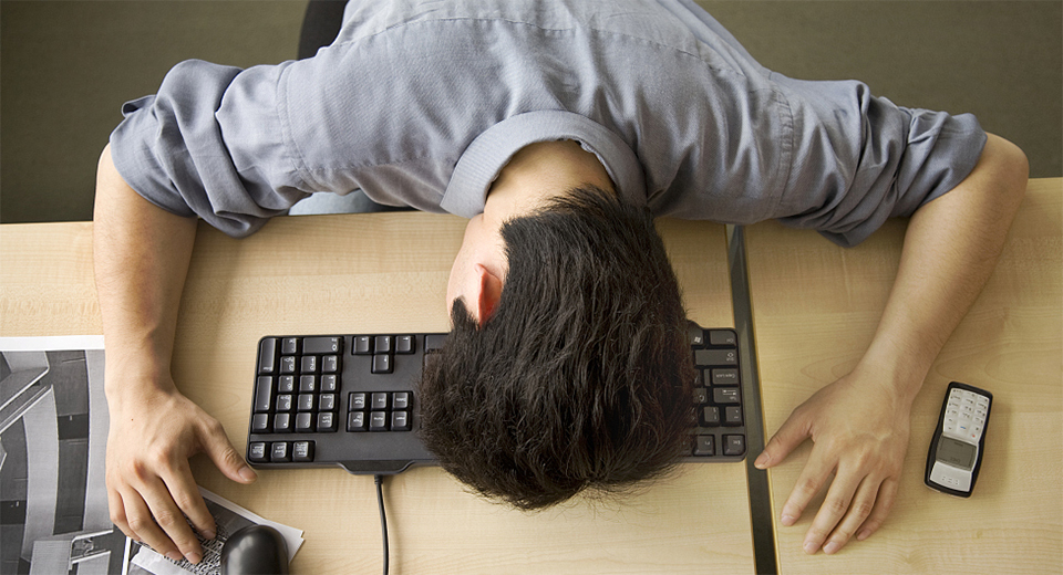 为什么每天都想早点睡觉,如果睡不着第二天如何保持好精神