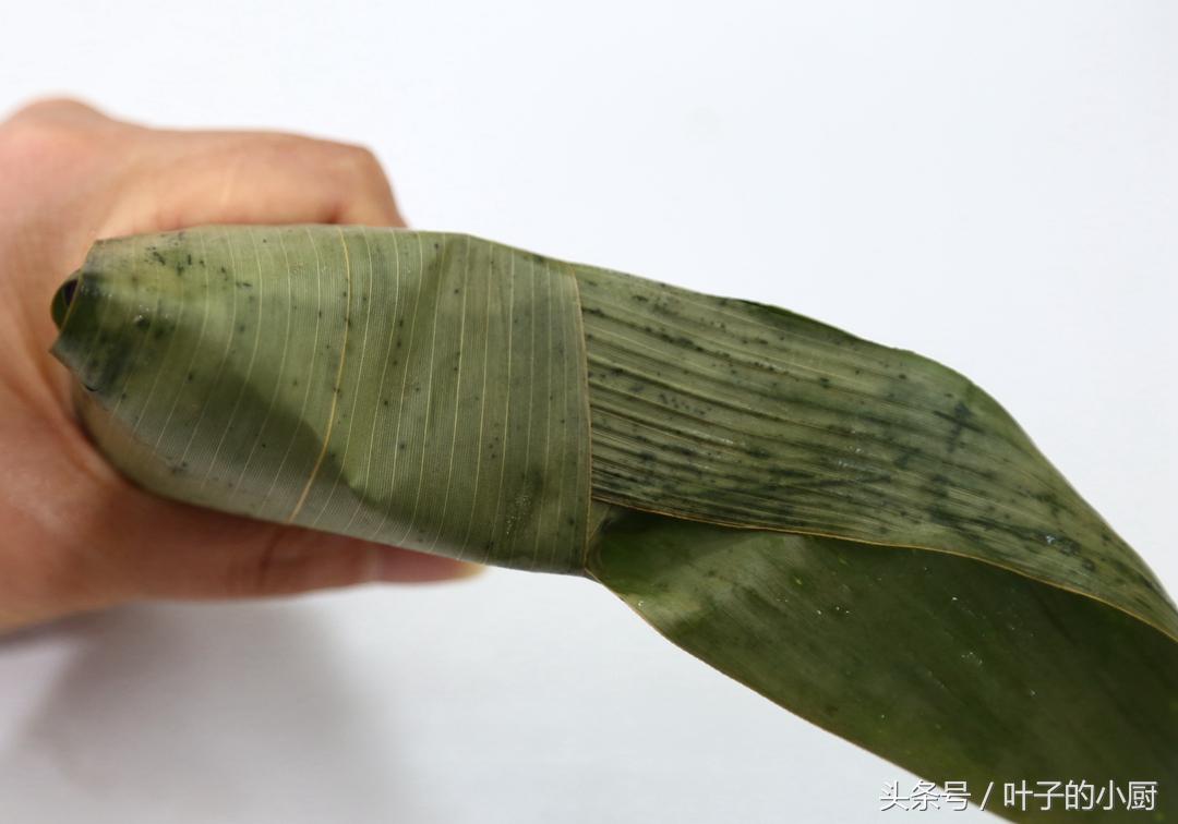 不会包粽子简单的蒸一下,不会包粽子的慢动作