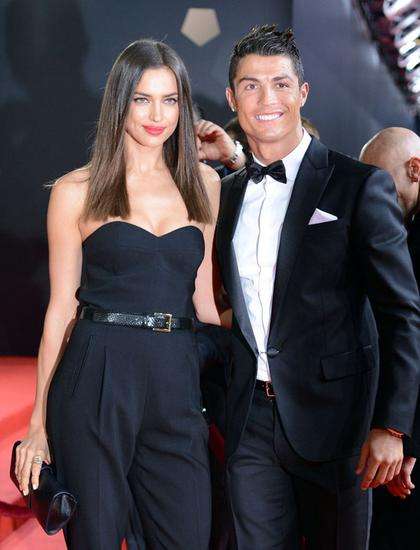 c罗的4个孩子都是亲生的吗,c罗的4个孩子