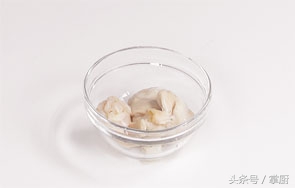 蒜蓉扇贝怎么烤着吃好吃,冻的蒜蓉粉丝扇贝怎么做才好吃