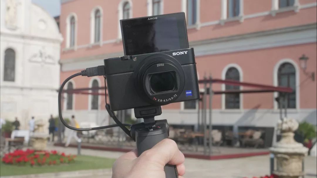 单评｜大变焦比的全新黑卡VI，下一个VLOG神器