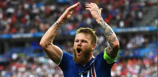 冰岛33万人口的国家队创造奇迹,冰岛进入世界杯梅西