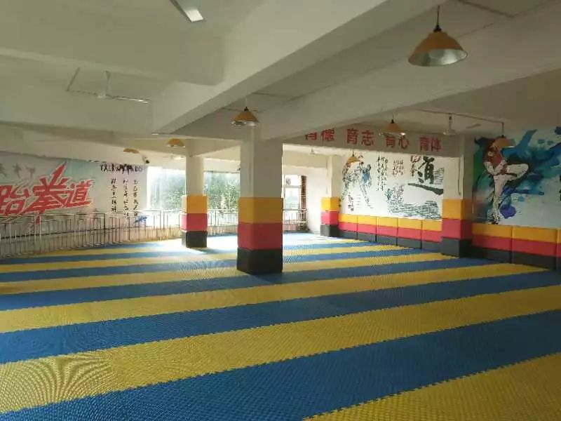 100元抵500元！赶快给孩子抢个名额，这个夏天一起去“踢馆”！