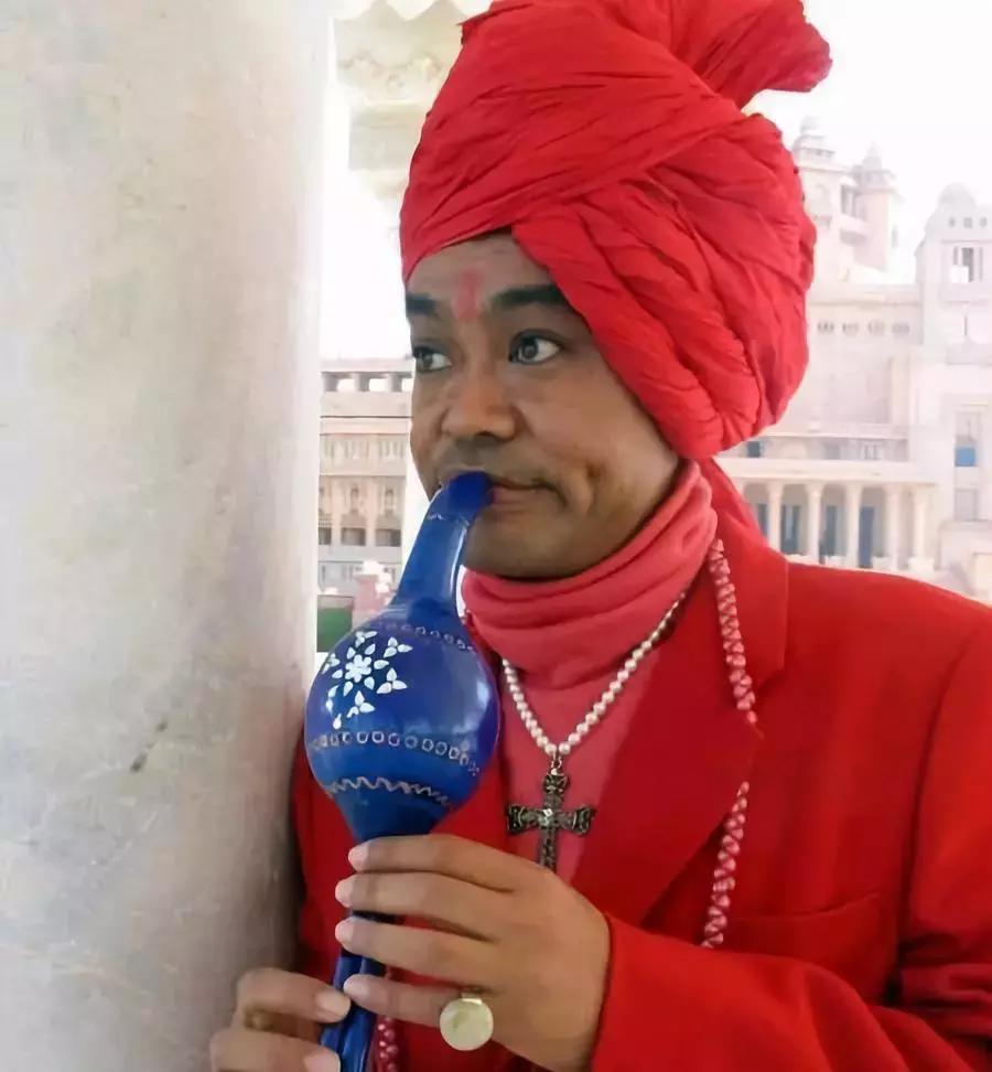 12岁的张柏芝到底是有多美呢,42岁的张柏芝有多迷人