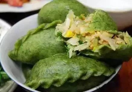 遂宁一位妈妈用艾叶煮水后，万万没想到···