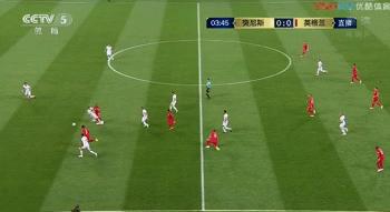 英格兰队长转投死敌擅长头球,英格兰队长踢飞点球