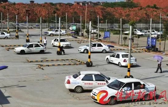 今日话题：两男子争吵“吵”出人命〡早安，张家界！（第151期）