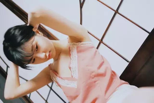 夏天拍照必备的10件衣服,夏季拍照服饰搭配图片